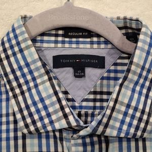 Tommy Hilfiger size 17 long sleeve button down shirt blue white plaid pattern
